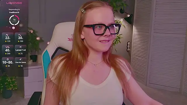 Sophie Peach  online show from 04-24-26, 02:30