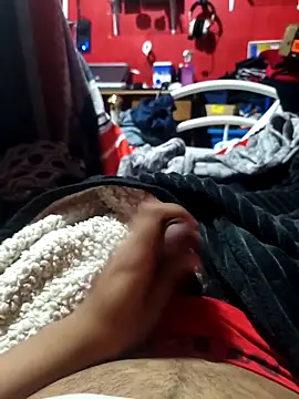 Snapshot of Alterego228 chatting on 03-05-26, 12:39 Alterego228 online show from 03-05-26, 12:39