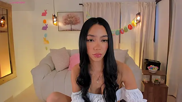 Snapshot of IsabellaLux_ chatting on 04-02-26, 03:42 IsabellaLux online show from 04-02-26, 03:42