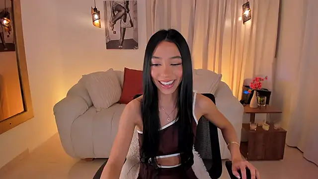 Snapshot of IsabellaLux_ chatting on 05-03-26, 04:35 IsabellaLux online show from 05-03-26, 04:35