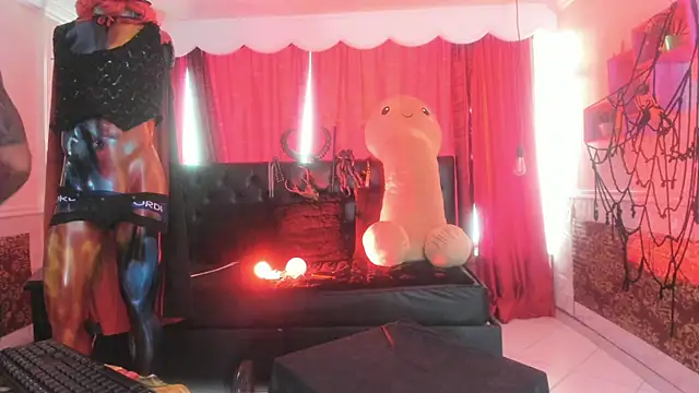 Lilith madame satan online show from 07-08-26, 01:04