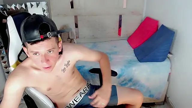 Stevan andrez  online show from 02-25-26, 01:10