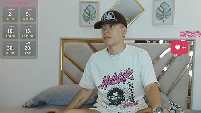 Snapshot of oliver___saint chatting on 03-27-26, 12:05 oliver saint online show from 03-27-26, 12:05