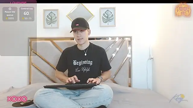 Snapshot of oliver___saint chatting on 03-28-26, 11:15 oliver saint online show from 03-28-26, 11:15