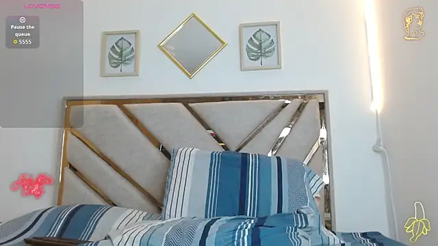 Snapshot of oliver___saint chatting on 04-12-26, 12:37 oliver saint online show from 04-12-26, 12:37