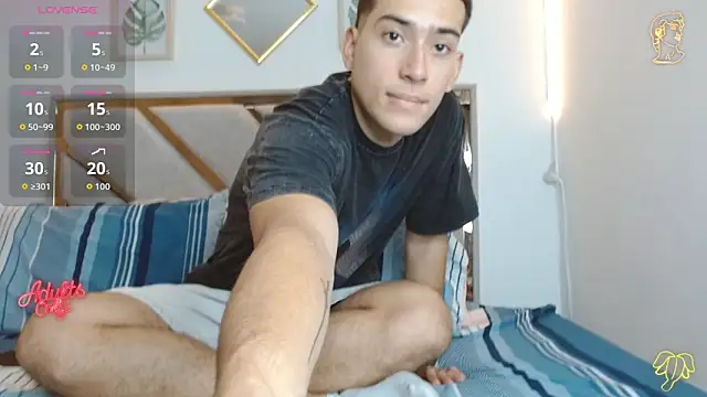 Snapshot of oliver___saint chatting on 04-12-26, 11:10 oliver saint online show from 04-12-26, 11:10