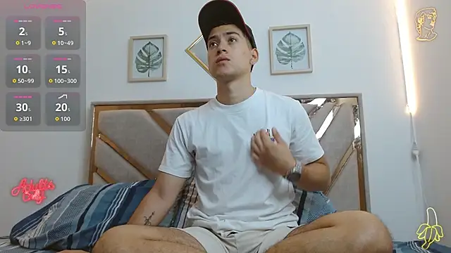 Snapshot of oliver___saint chatting on 04-15-26, 11:16 oliver saint online show from 04-15-26, 11:16