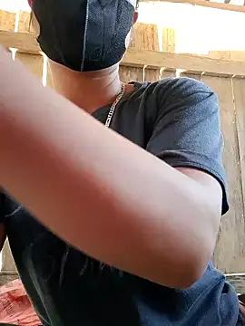 Snapshot of zanh99 chatting on 04-03-26, 04:43 zanh99 online show from 04-03-26, 04:43