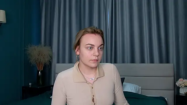 Snapshot of Glow_Margo chatting on 03-06-26, 01:46 Glow Margo online show from 03-06-26, 01:46