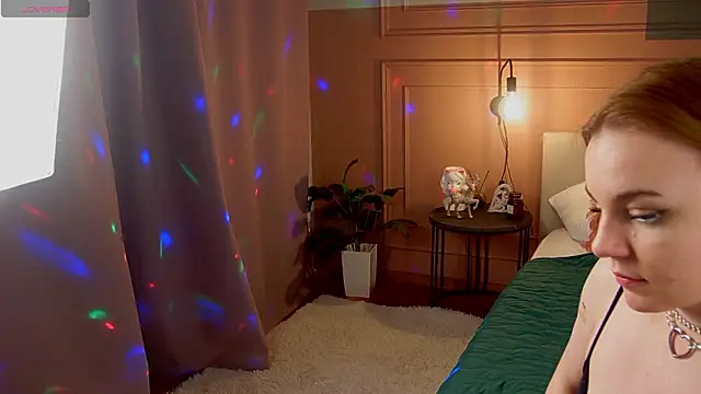 Snapshot of Glow_Margo chatting on 03-24-26, 01:10 Glow Margo online show from 03-24-26, 01:10