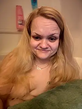 Snapshot of DaddysLakieBaby chatting on 03-22-26, 07:23 DaddysLakieBaby online show from 03-22-26, 07:23