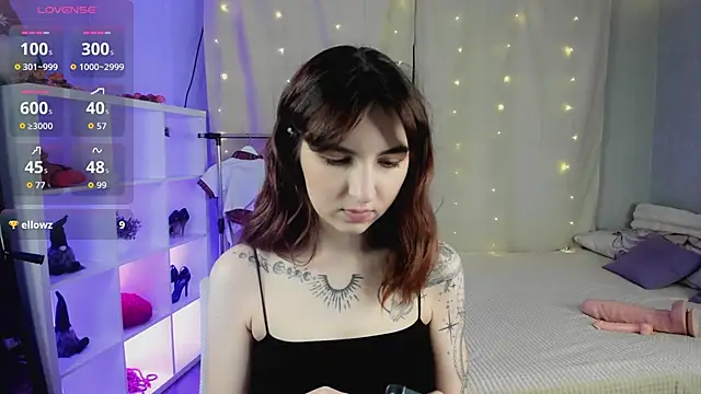 VittoriaNix online show from 03-09-26, 01:59