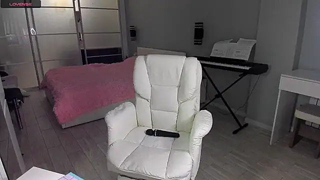 Snapshot of SofieLund chatting on 03-27-26, 04:18 SofieLund online show from 03-27-26, 04:18