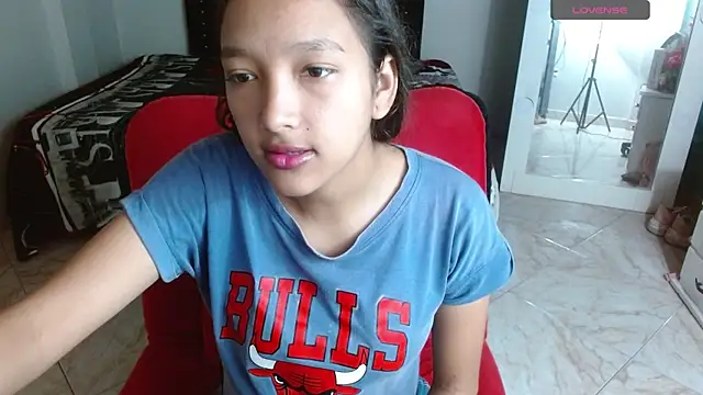 Lovingly Maria online show from 04-27-26, 12:36