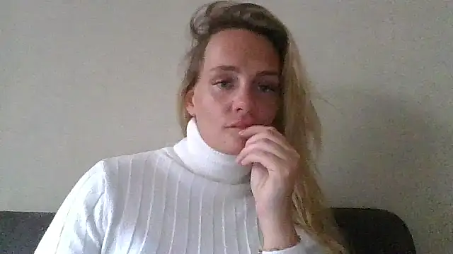 Lisanne30 online show from 02-27-26, 01:33