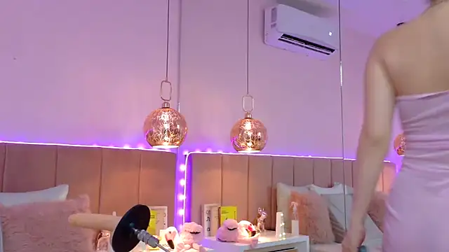 Snapshot of AnnieAddam chatting on 03-22-26, 10:13 AnnieAddam online show from 03-22-26, 10:13