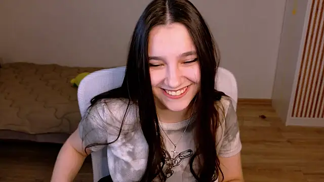 Ari Grend online show from 04-08-26, 07:36