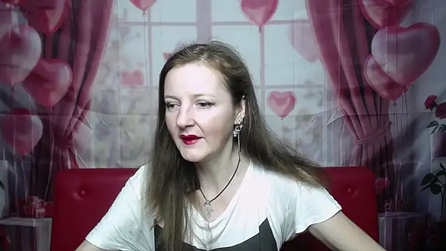 Snapshot of MeganPirs chatting on 03-28-26, 06:29 MeganPirs online show from 03-28-26, 06:29