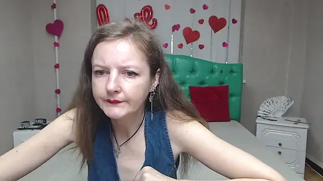 Snapshot of MeganPirs chatting on 03-31-26, 05:30 MeganPirs online show from 03-31-26, 05:30