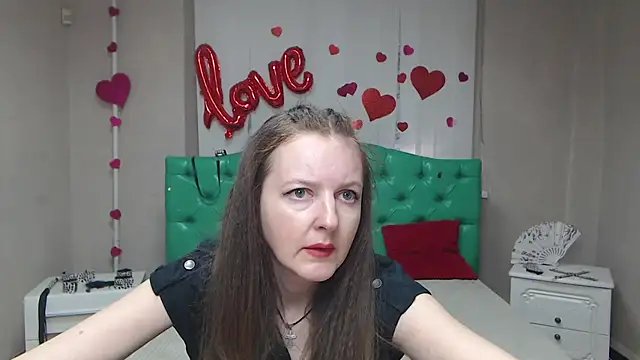 Snapshot of MeganPirs chatting on 04-14-26, 05:13 MeganPirs online show from 04-14-26, 05:13