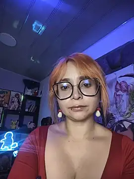 Snapshot of Maky_Coss chatting on 06-12-26, 02:49 Maky Coss online show from 06-12-26, 02:49