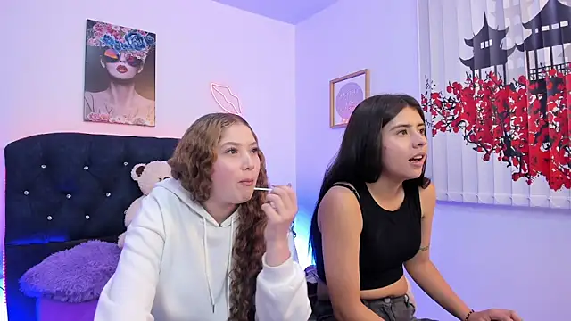 valeria and zoe online show from 03-02-26, 03:08