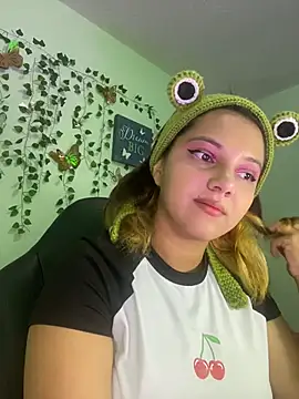 aurora bela online show from 03-17-26, 10:51