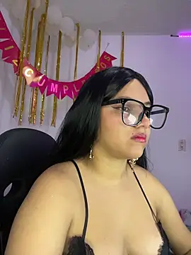 aurora bela online show from 04-04-26, 12:20