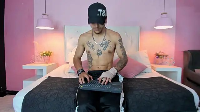 DanteLuxx online show from 03-21-26, 03:33