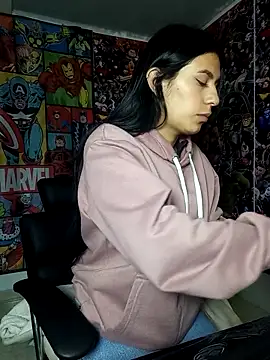 charlottte wh online show from 03-06-26, 09:06