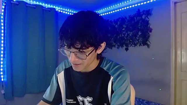 noah millerx online show from 03-22-26, 05:11