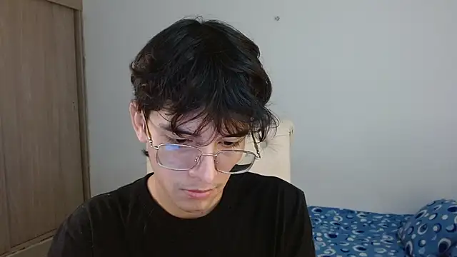 Snapshot of noah_millerx chatting on 06-22-26, 10:29 noah millerx online show from 06-22-26, 10:29
