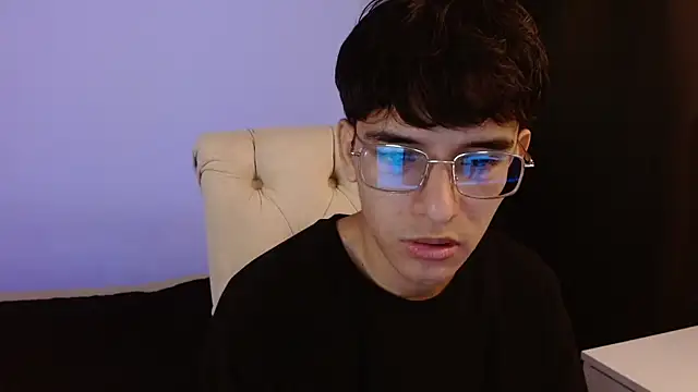 Snapshot of noah_millerx chatting on 07-24-26, 09:35 noah millerx online show from 07-24-26, 09:35
