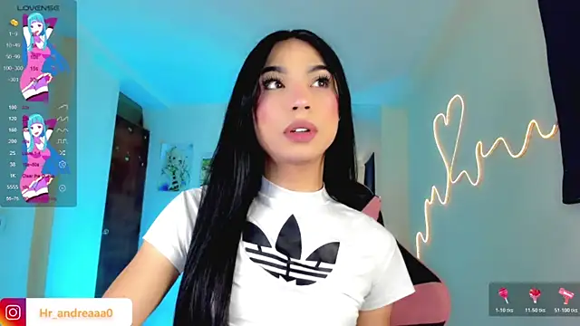 IamAndrea01 online show from 06-28-26, 03:12