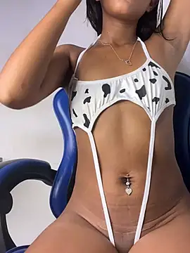 Snapshot of Maddie_7 chatting on 04-01-26, 02:56 Maddie 7 online show from 04-01-26, 02:56