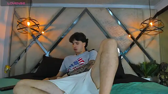 Snapshot of EXCLUSIVE8 chatting on 03-08-26, 04:16 EXCLUSIVE8 online show from 03-08-26, 04:16