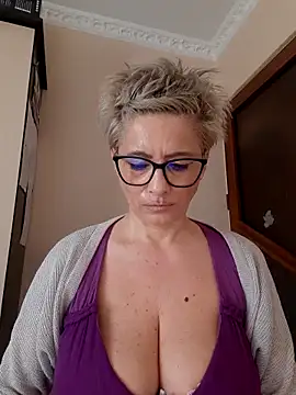 Snapshot of LunaBlaise chatting on 03-10-26, 08:30 LunaBlaise online show from 03-10-26, 08:30