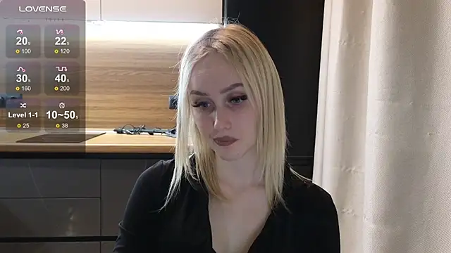 Bella Villen online show from 05-30-26, 04:37