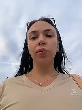 Snapshot of Bunny_Lush chatting on 07-21-26, 04:15 Bunny Lush online show from 07-21-26, 04:15