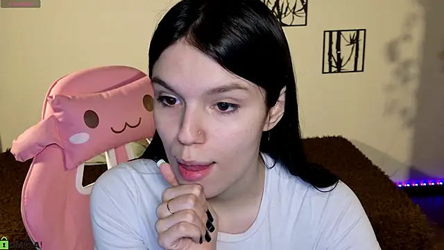 Snapshot of JanetCensley chatting on 03-22-26, 10:29 JanetCensley online show from 03-22-26, 10:29