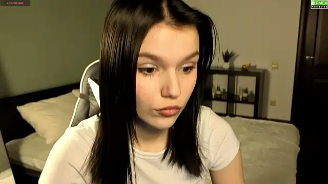 Snapshot of JanetCensley chatting on 03-25-26, 09:26 JanetCensley online show from 03-25-26, 09:26