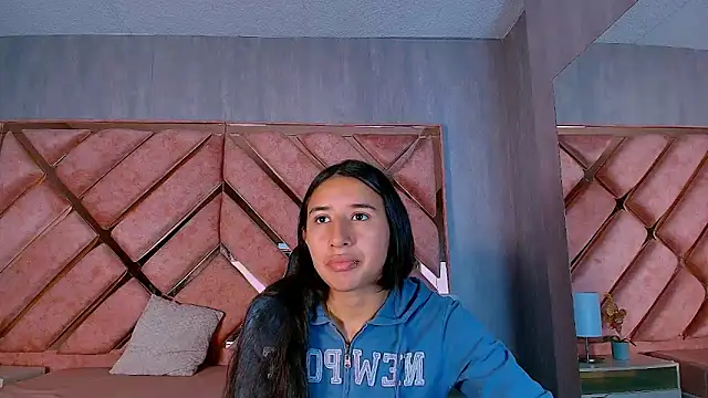 LilyRossi  online show from 04-24-26, 12:07