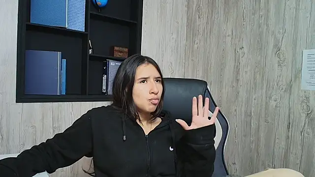 LilyRossi  online show from 04-28-26, 01:16