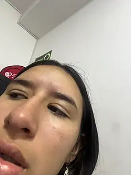 Snapshot of LilyRossi_ chatting on 07-06-26, 12:24 LilyRossi online show from 07-06-26, 12:24