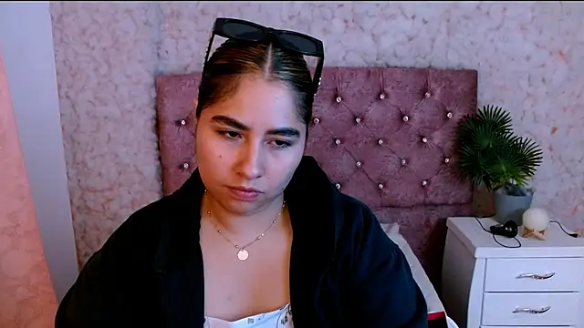 Sofiazaf  online show from 03-21-26, 12:54