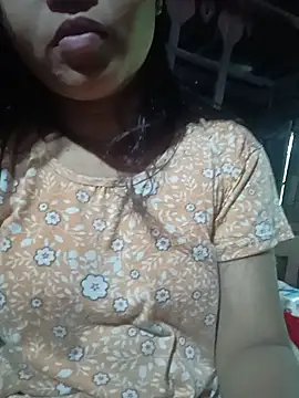 Snapshot of SumonaMoni chatting on 06-19-26, 09:46 SumonaMoni online show from 06-19-26, 09:46