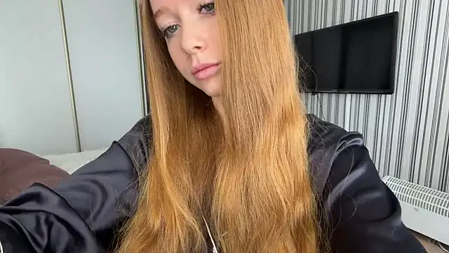 Emily Rass  online show from 03-18-26, 06:49