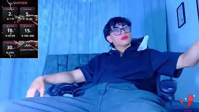 Snapshot of Dantekent chatting on 03-19-26, 01:26 Dantekent online show from 03-19-26, 01:26