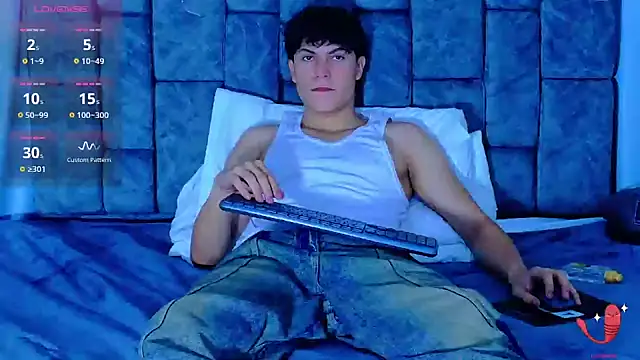 Snapshot of Dantekent chatting on 03-24-26, 01:16 Dantekent online show from 03-24-26, 01:16