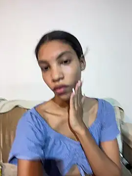 Snapshot of ginevere_20 chatting on 07-18-26, 07:50 ginevere 20 online show from 07-18-26, 07:50